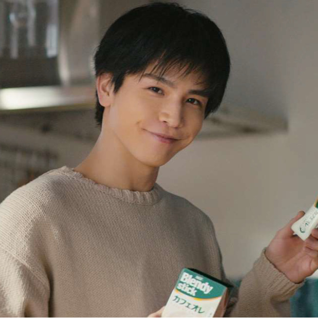 岩田剛典の笑顔が心を癒す／味の素AGF | フードウイークリーWEB｜週刊食品