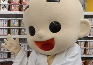 人気キャラ・マルコメ君も来店／マルコメ