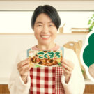 「こくまろカレー」で12年ぶりのCM!イモトアヤコが実況/ハウス食品