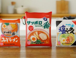 ラーメンじゃないよ、ポーチです！「サッポロ一番」３味が集合／オレンジページ