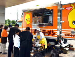 熊本地震の被災地で炊き出し／日清食品